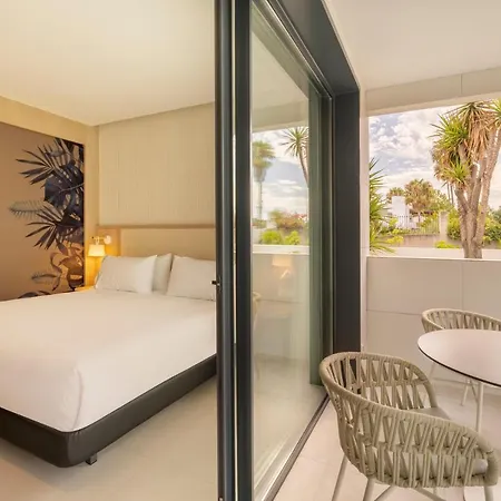 Eurostars Oasis Готель 4*