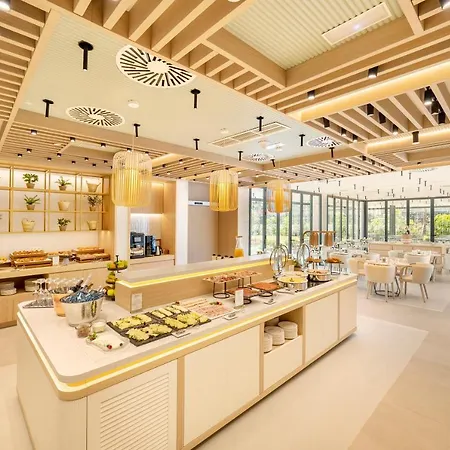 Eurostars Oasis 4* Марбелья