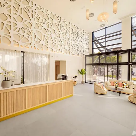 Eurostars Oasis Готель Марбелья