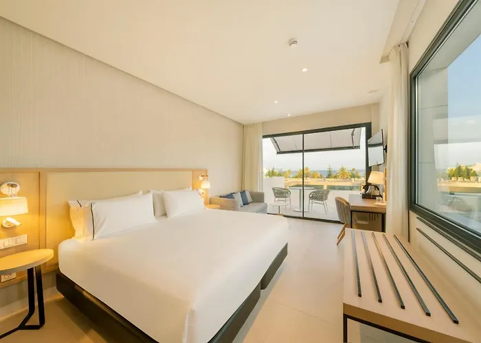 Hotel Eurostars Oasis 4*