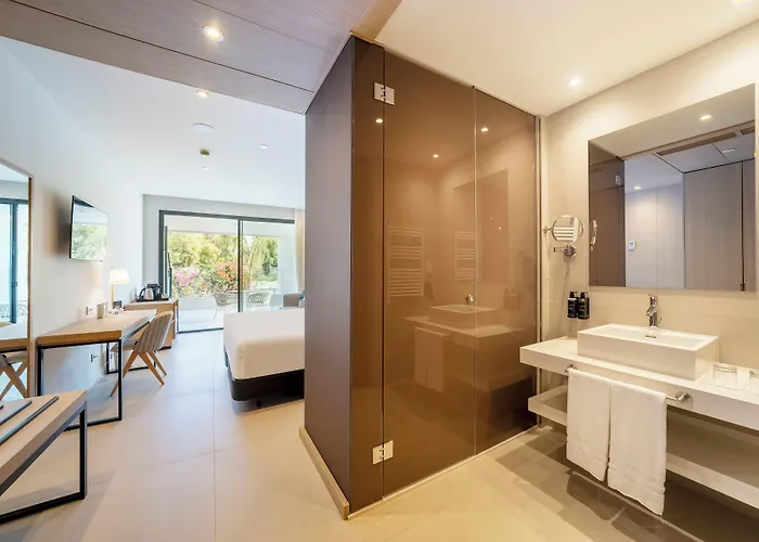 Eurostars Ocean Hotel 4*