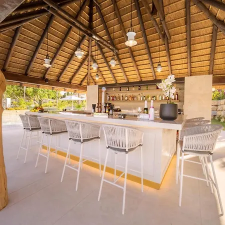 Eurostars Oasis Szálloda 4*