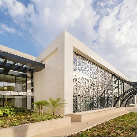 Szálloda Eurostars Oasis 4*