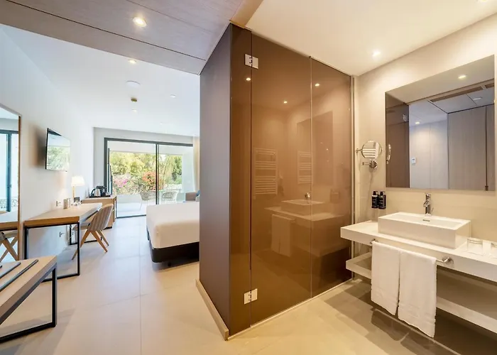 Eurostars Ocean Hotel 4*